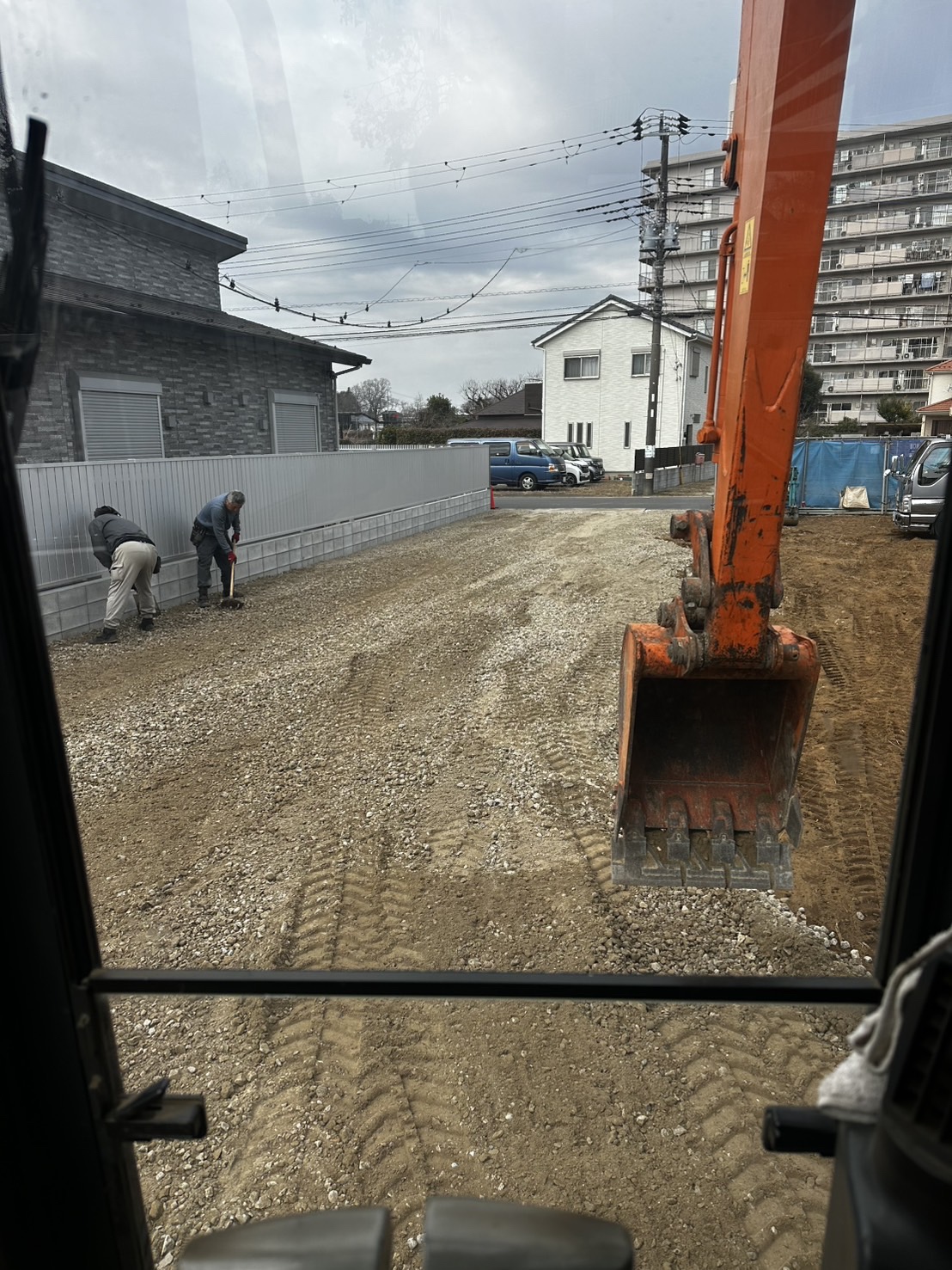 整地と砕石敷きの施工中写真